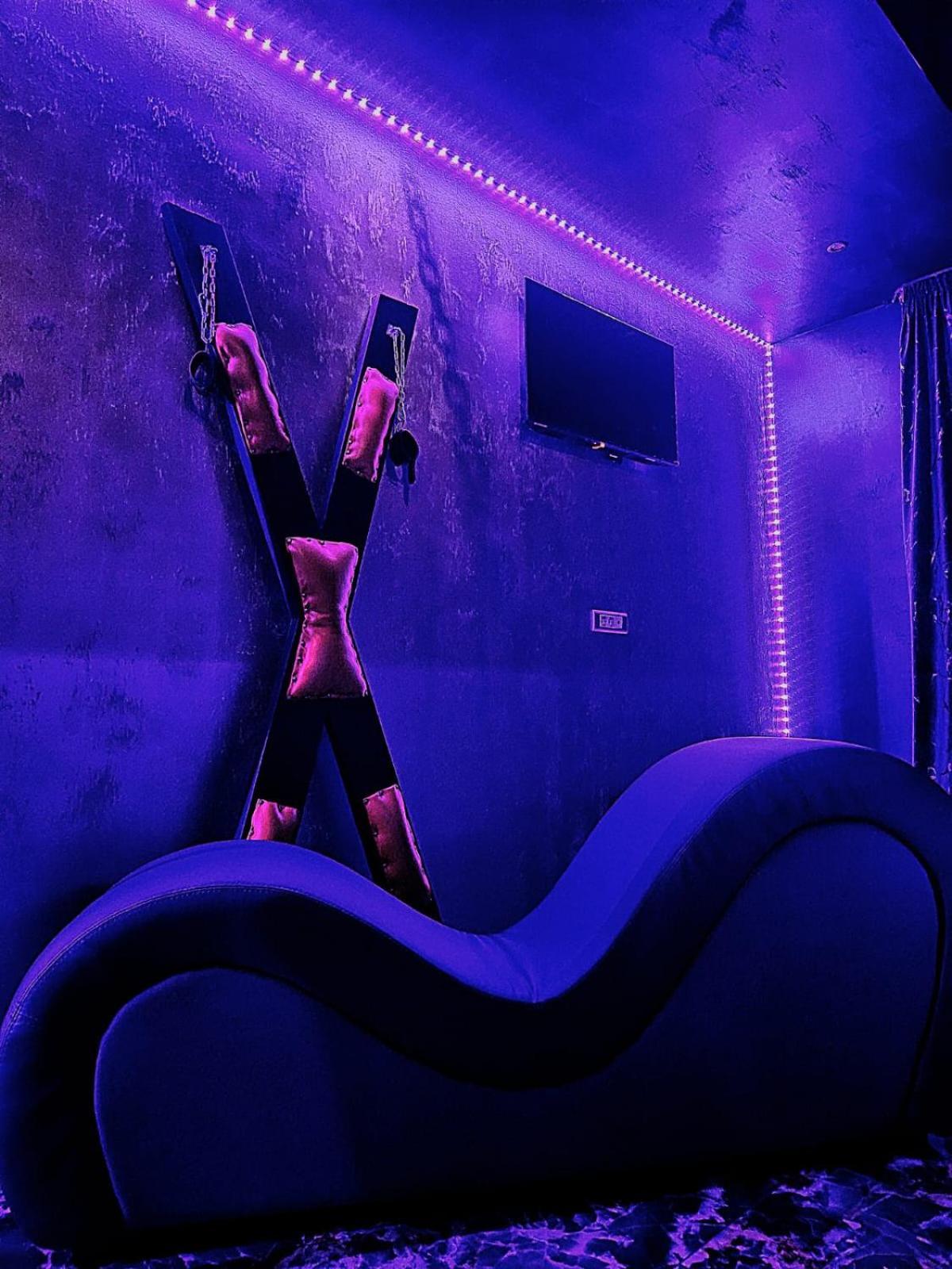 Love Room Bucureşti Ngoại thất bức ảnh